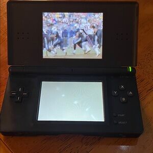 Nintendo DS Lite in Sleek Red